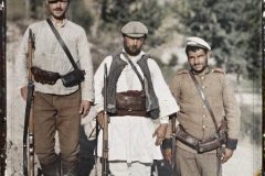 Melnik, Soldats bulgares & Comitadjis ayant escorté Mr Passet à son retour de Melnik