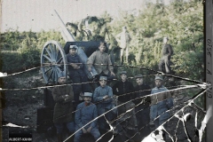 France, Pièce de 75 disposée pour tirer sur avions, et son personnel