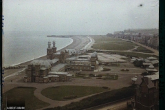 France, Dieppe, La Plage et le Casino vus des falaises du Château