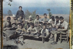 Syrie, Aley, Ecole industrielle Française, Enfants apprenant la cordonnerie