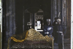 Turquie, Constantinople , Fête de l'investiture du Calife, le trône du Sultan Selim 1er découvert