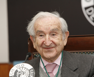 Medalla de oro del CBA a Joseph Rykwert