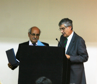 GANADOR DEL Certamen de Poesía