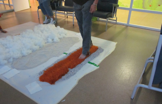 Veraneando con arte | ¿Una cebra en el salón? ¿Qué hacemos con el astronauta? Un juego de rol para la creatividad 13 - 16 años