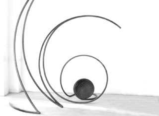 Taller de escultura. El hierro que vuela | Juego de niños